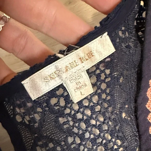 Skies Are Blue Navy and Coral Embroidered Blouse - Picture 2 of 4